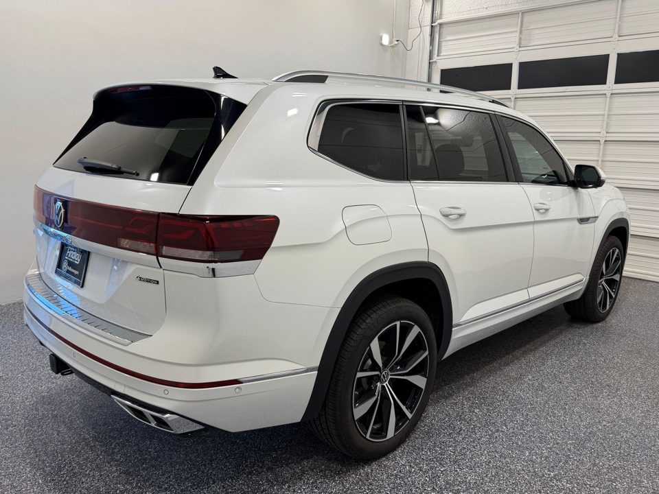 2025 Volkswagen Atlas 2.0T SEL Premium R-Line