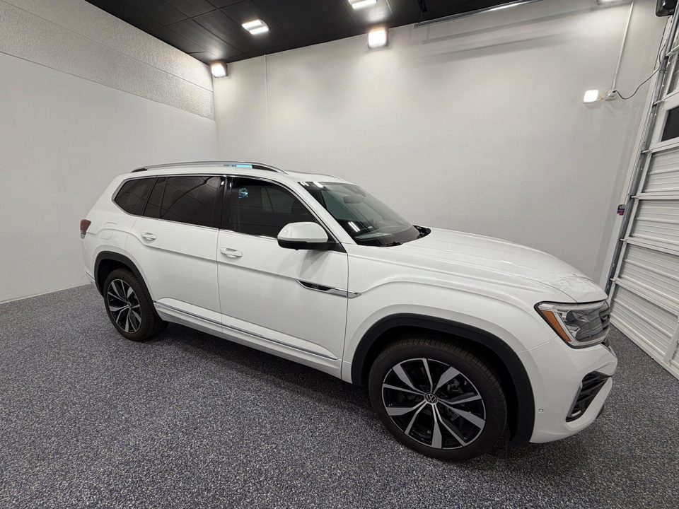 2025 Volkswagen Atlas 2.0T SEL Premium R-Line