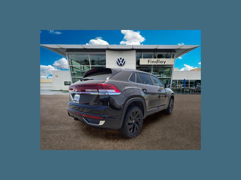 2026 Volkswagen Atlas Cross Sport SE with Technology