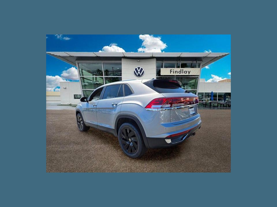 2026 Volkswagen Atlas Cross Sport SE with Technology