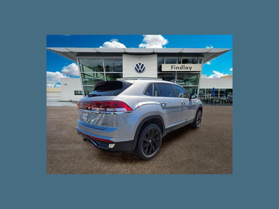 2026 Volkswagen Atlas Cross Sport SE with Technology