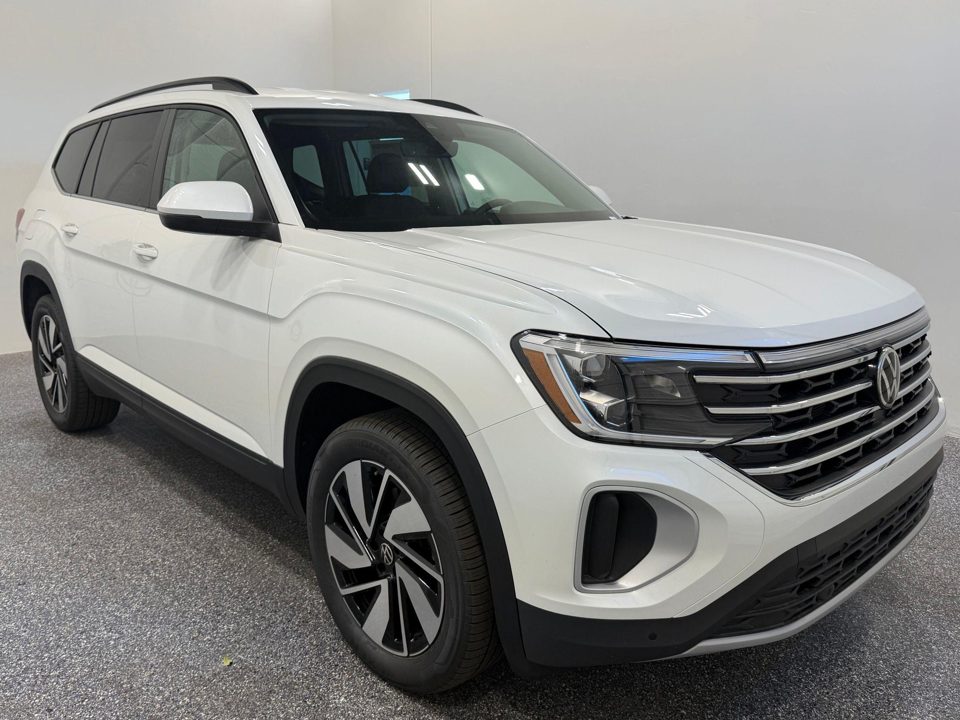 2026 Volkswagen Atlas SE with Technology