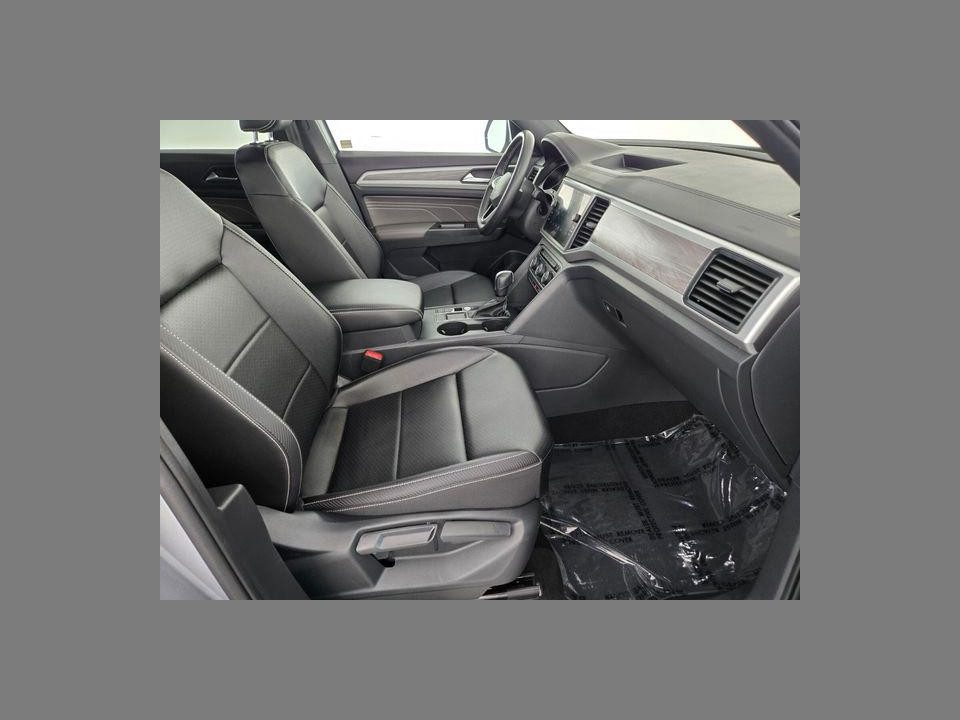 2021 Volkswagen Atlas Cross Sport 2.0T SE w/Technology