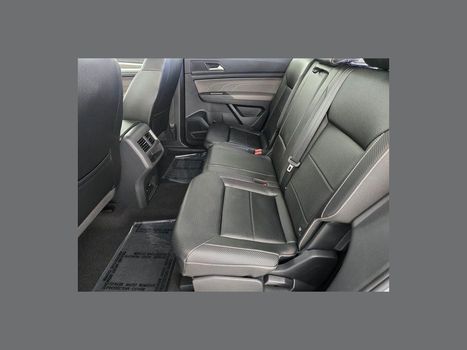 2021 Volkswagen Atlas Cross Sport 2.0T SE w/Technology