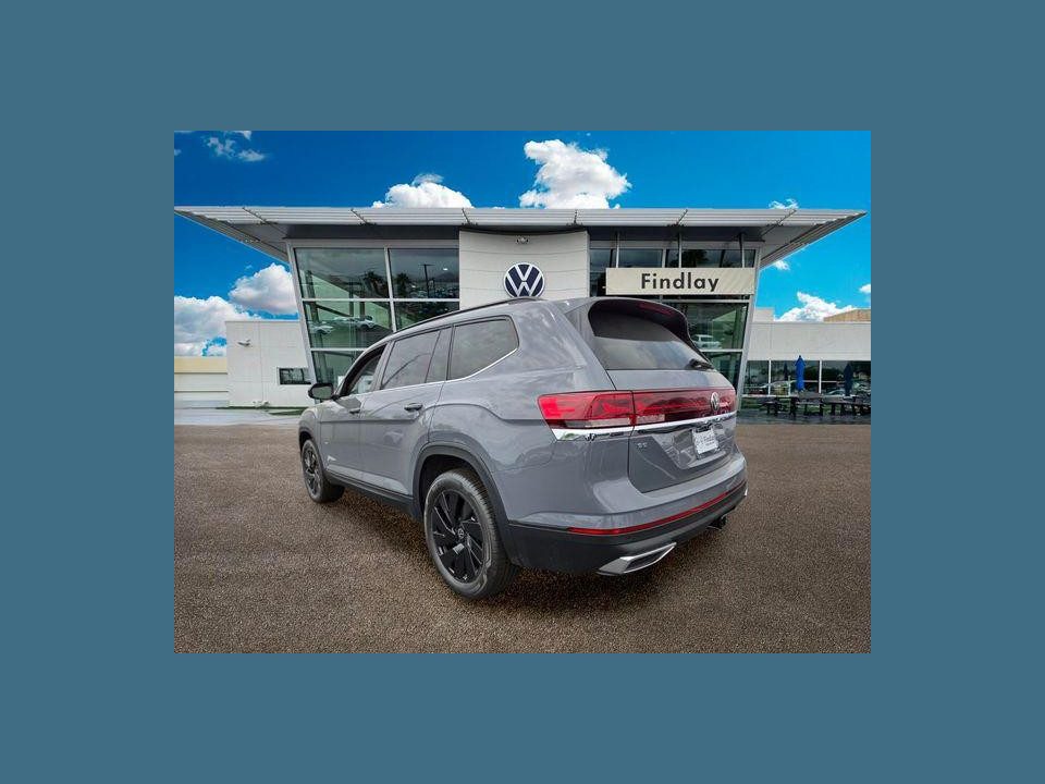 2026 Volkswagen Atlas SE with Technology