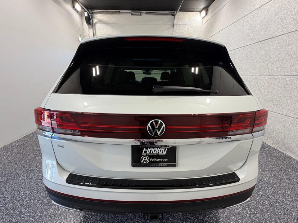 2026 Volkswagen Atlas SE with Technology