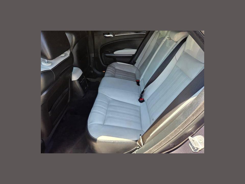 2018 Chrysler 300 300S