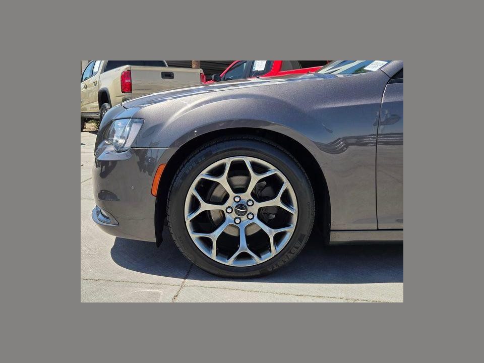 2018 Chrysler 300 300S