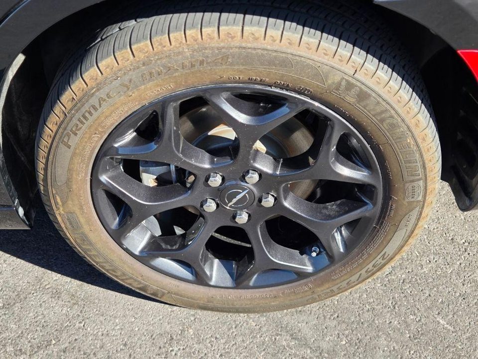 2023 Chrysler 300 Touring L AWD
