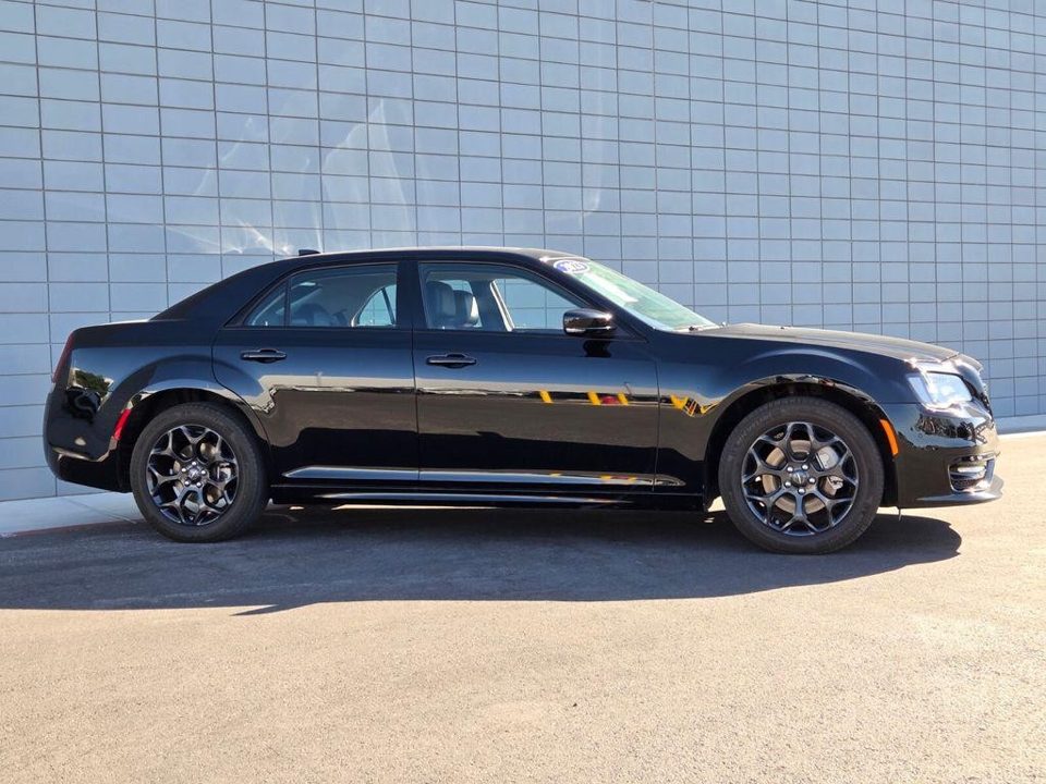 2023 Chrysler 300 Touring L AWD