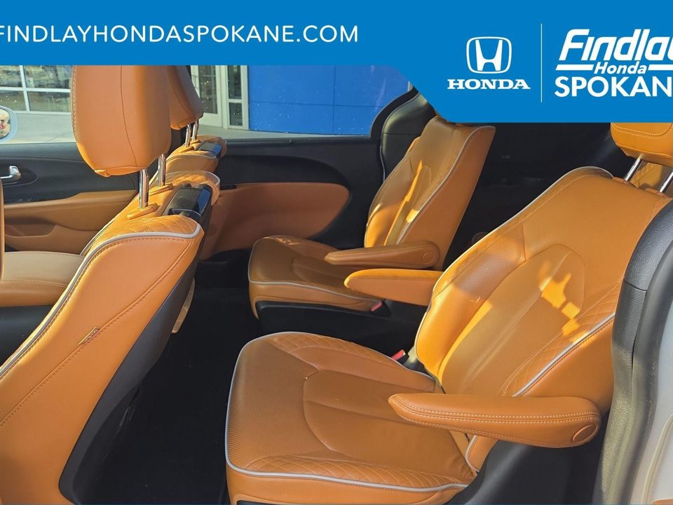 2022 Chrysler Pacifica Hybrid Pinnacle
