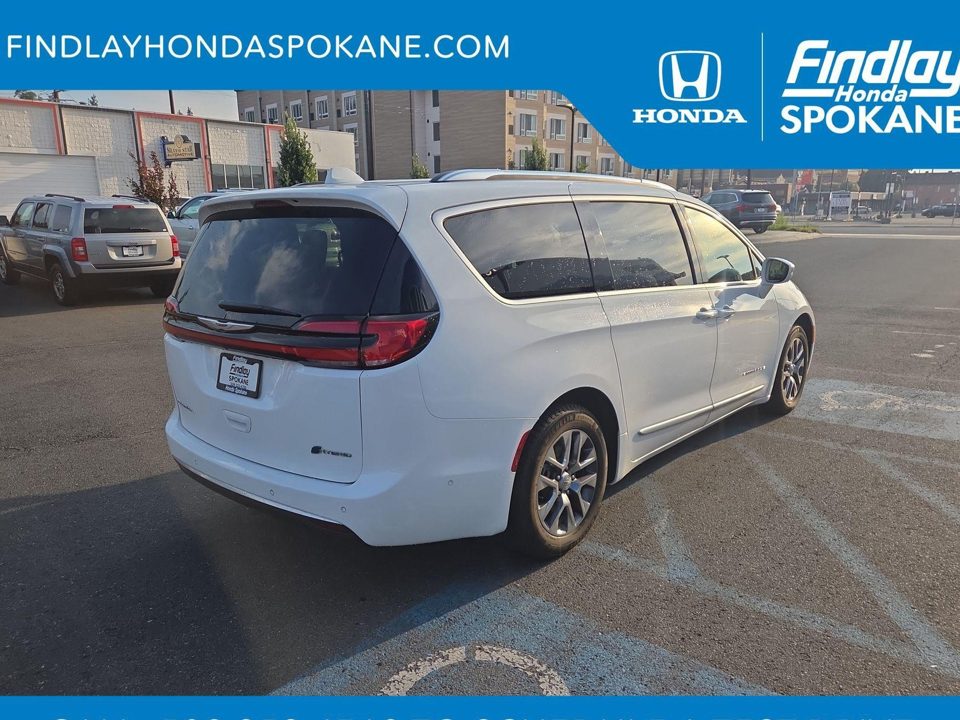 2022 Chrysler Pacifica Hybrid Pinnacle