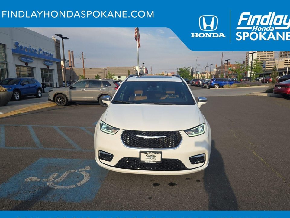 2022 Chrysler Pacifica Hybrid Pinnacle