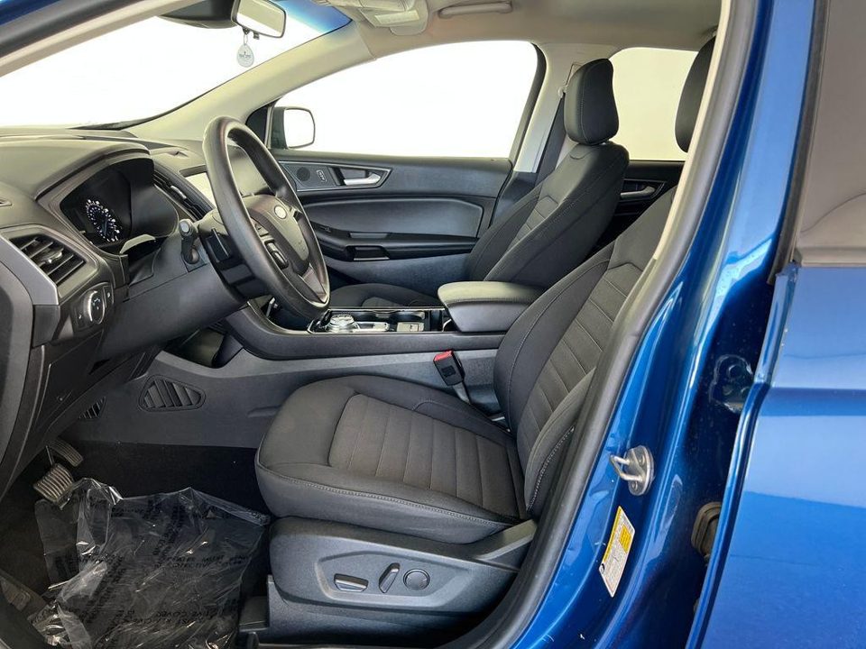 2020 Ford Edge SE