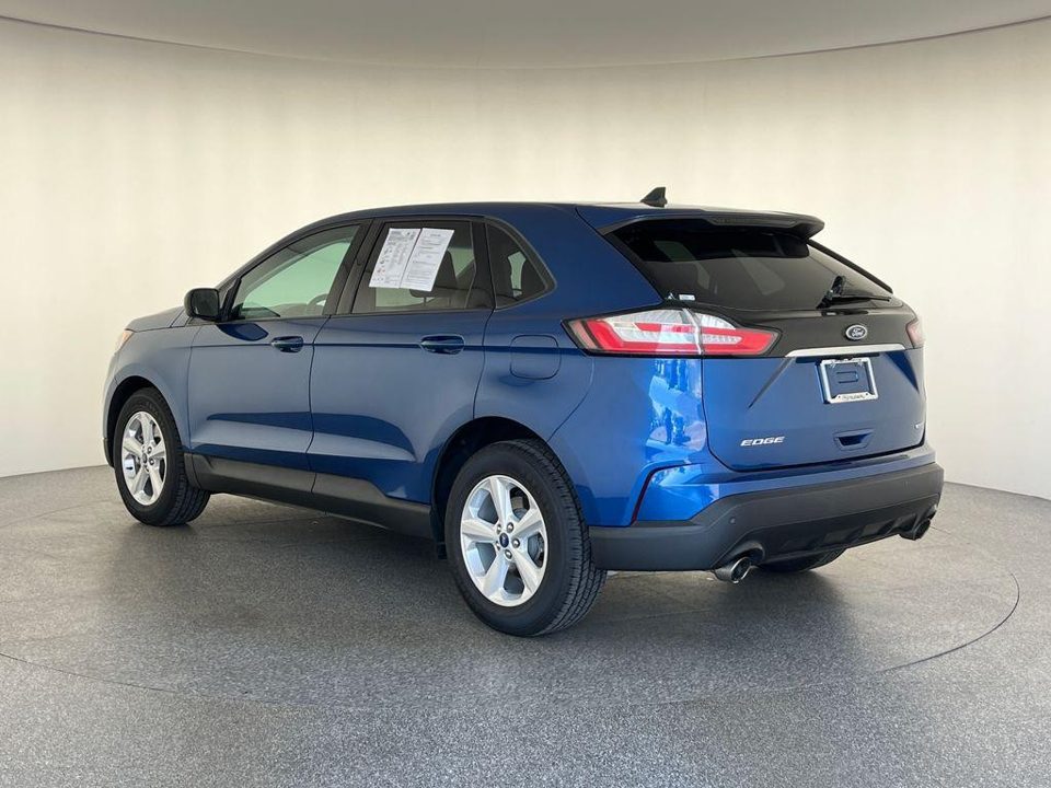 2020 Ford Edge SE