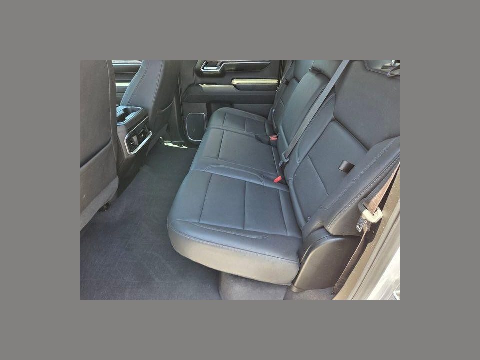 2023 Chevrolet Silverado 1500 4WD Crew Cab Short Bed LTZ
