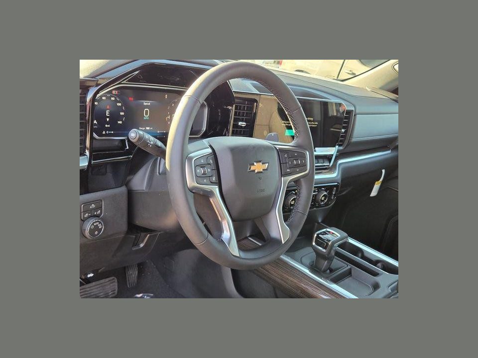 2026 Chevrolet Silverado 1500 4WD Crew Cab Standard Bed LT