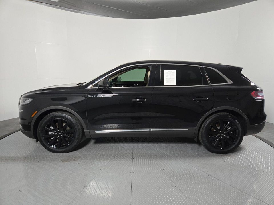 2022 Lincoln Nautilus Reserve