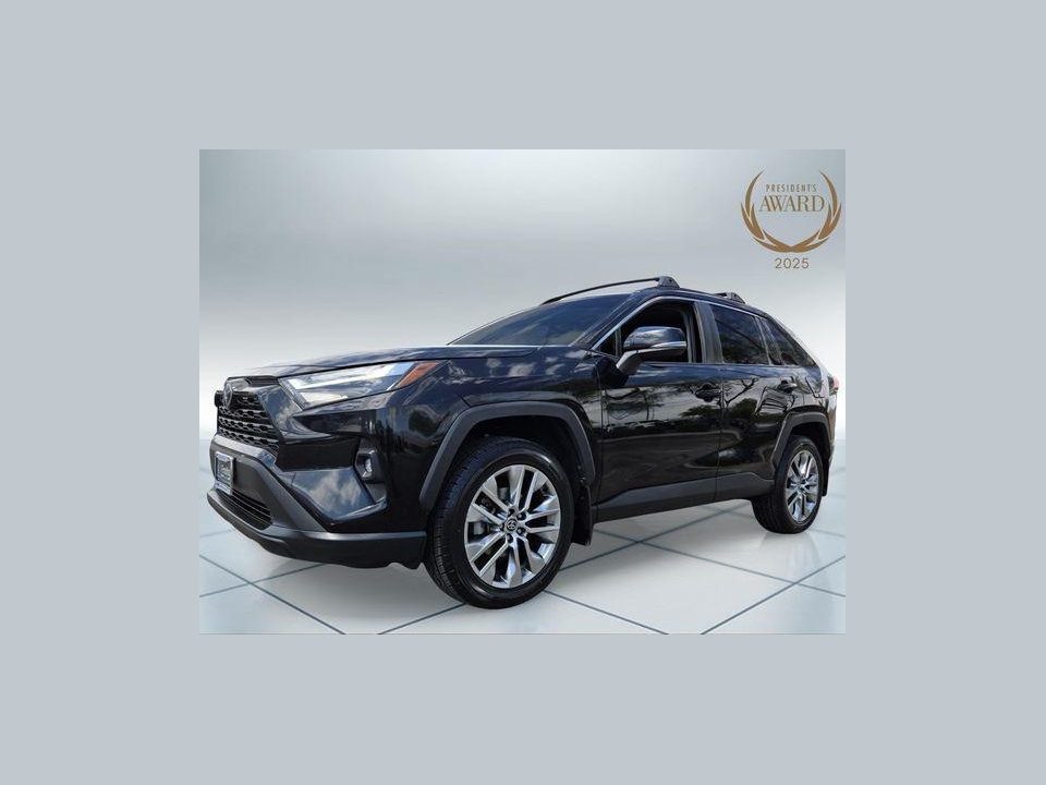 2022 Toyota RAV4 XLE Premium