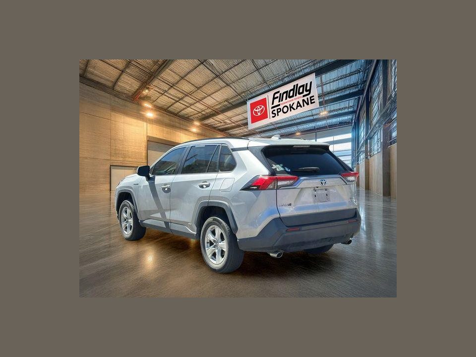 2021 Toyota RAV4 Hybrid XLE