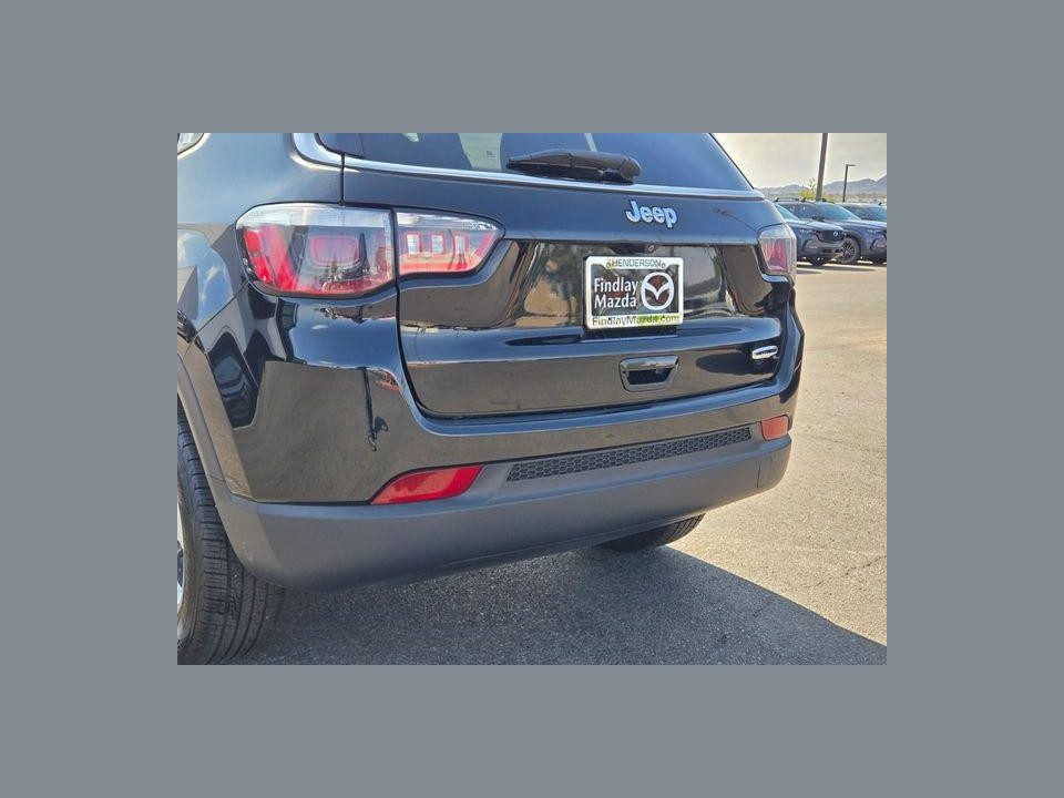 2018 Jeep Compass Latitude FWD