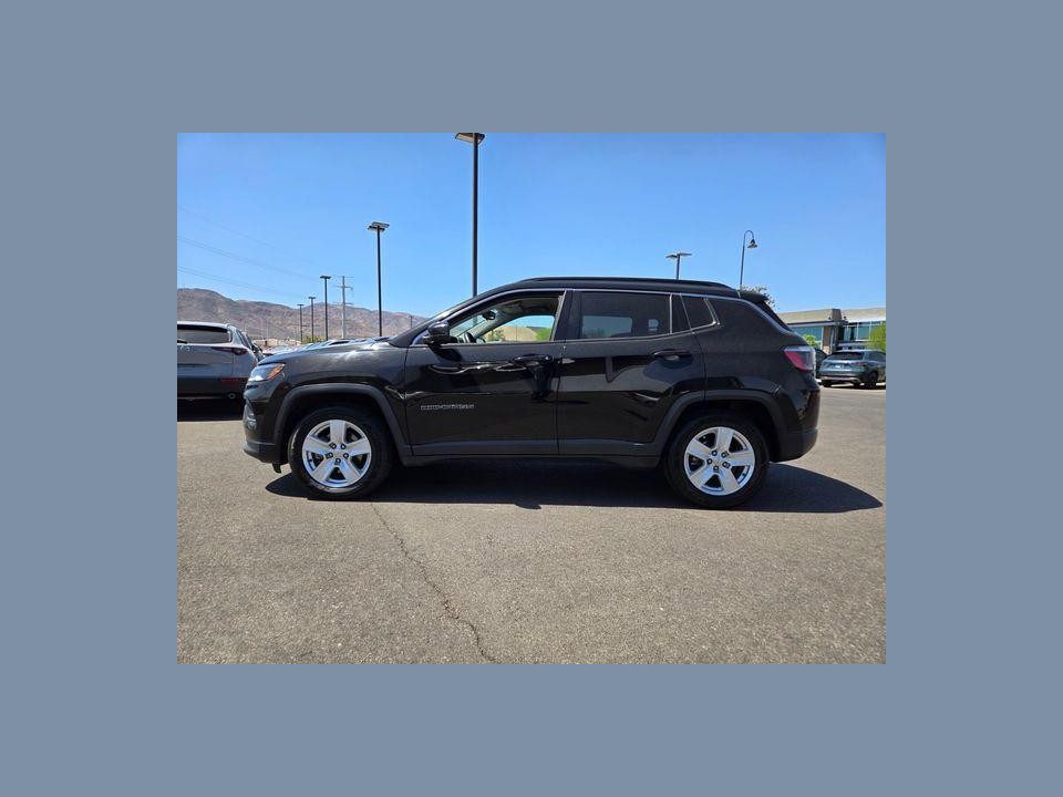 2022 Jeep Compass Latitude FWD