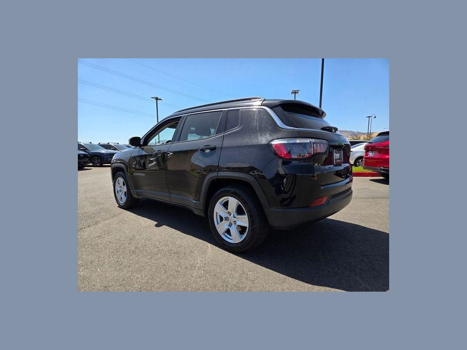 2022 Jeep Compass Latitude FWD