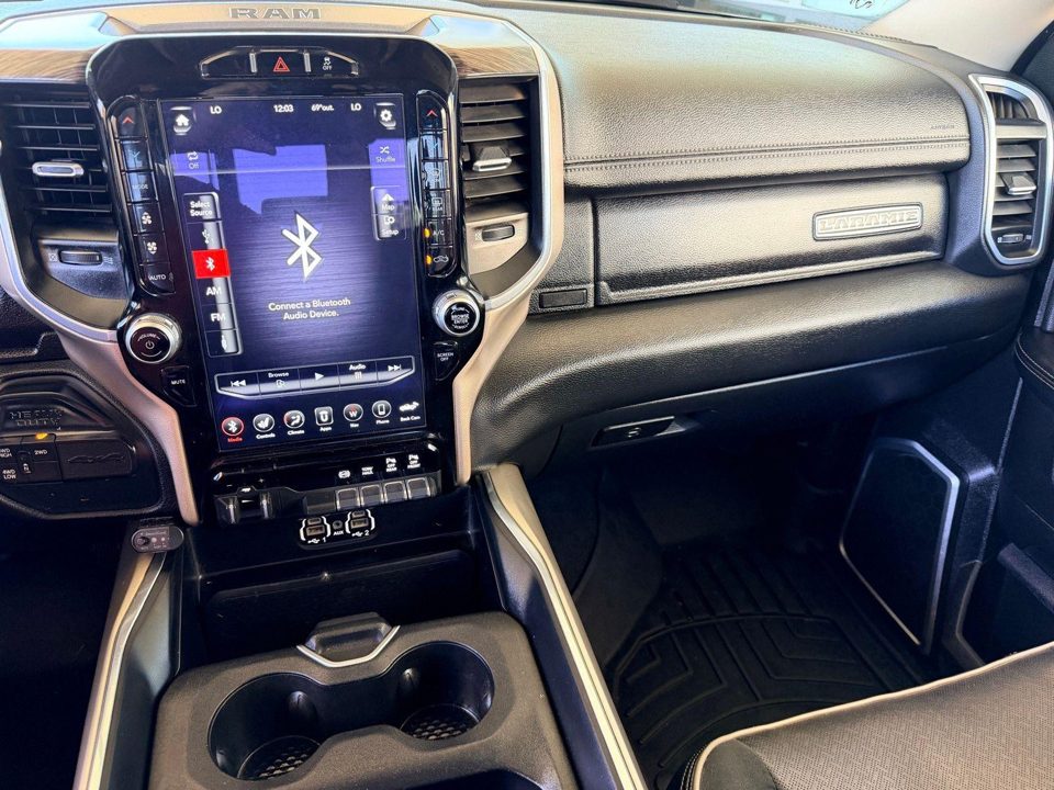 2021 RAM 3500 Laramie Crew Cab 4x4 64" Box
