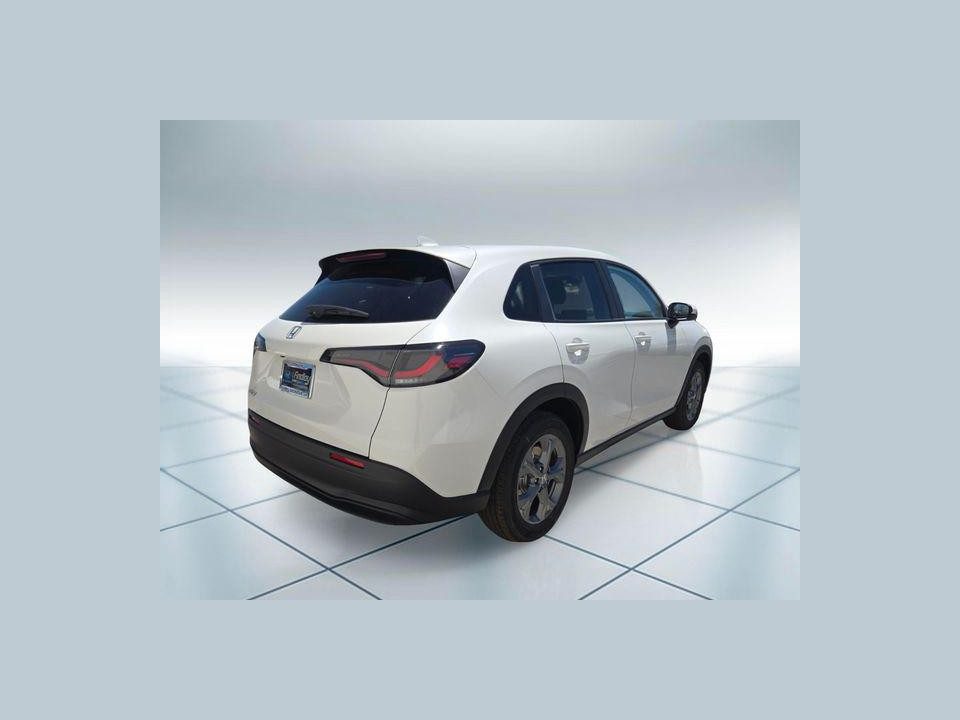 2027 Honda HR-V LX 2WD