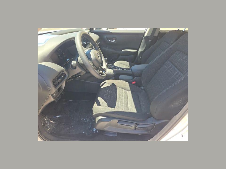 2027 Honda HR-V LX 2WD