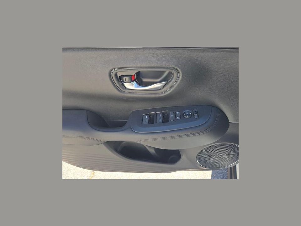 2027 Honda HR-V LX 2WD