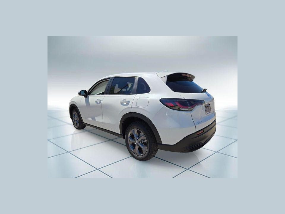 2027 Honda HR-V LX AWD