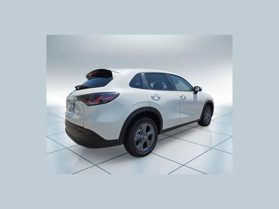 2027 Honda HR-V LX