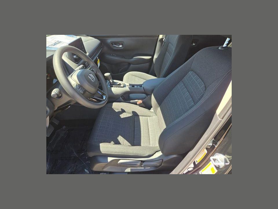 2027 Honda HR-V LX AWD