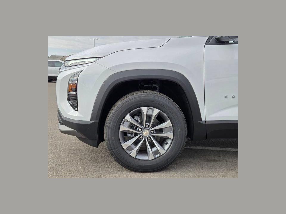 2027 Chevrolet Equinox FWD LT