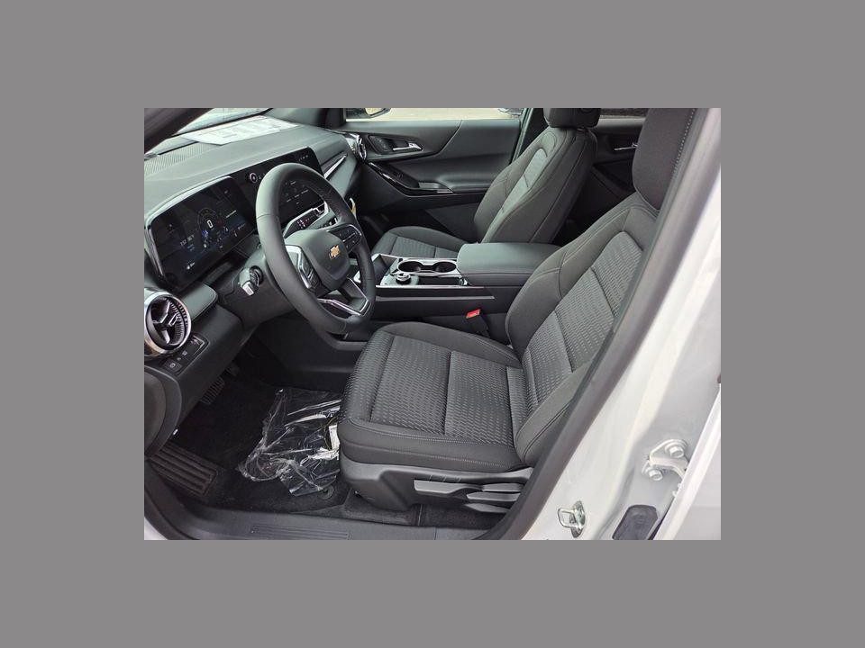 2027 Chevrolet Equinox FWD LT
