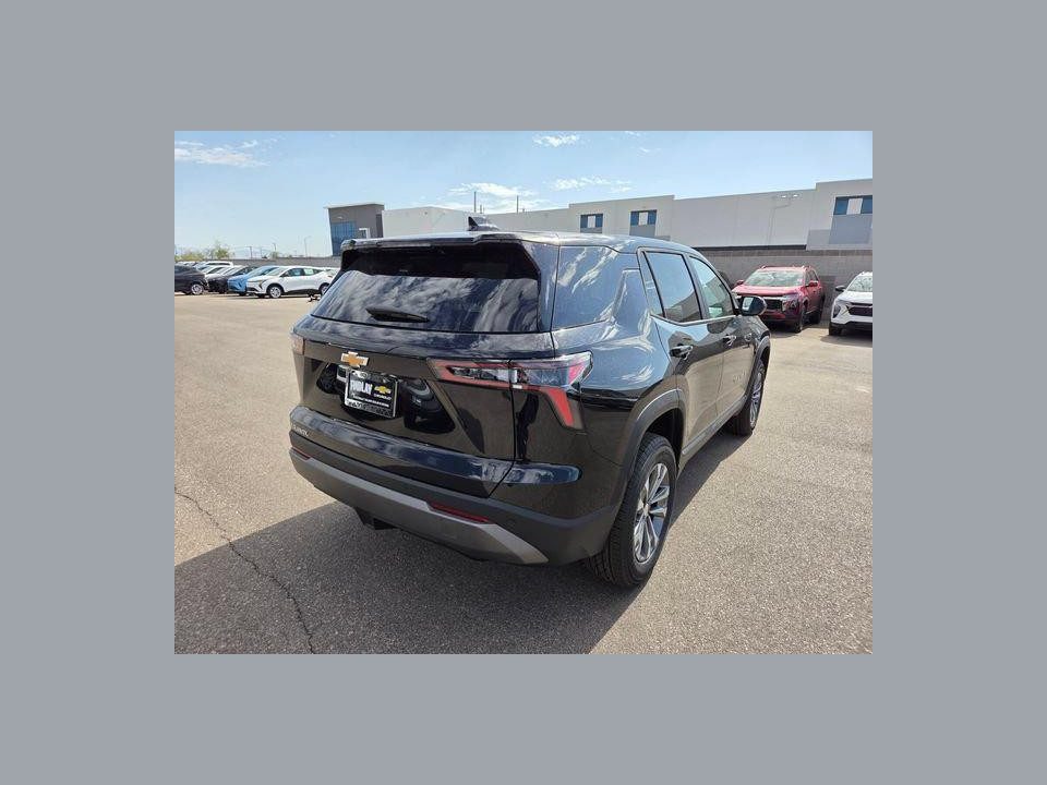 2027 Chevrolet Equinox FWD LT