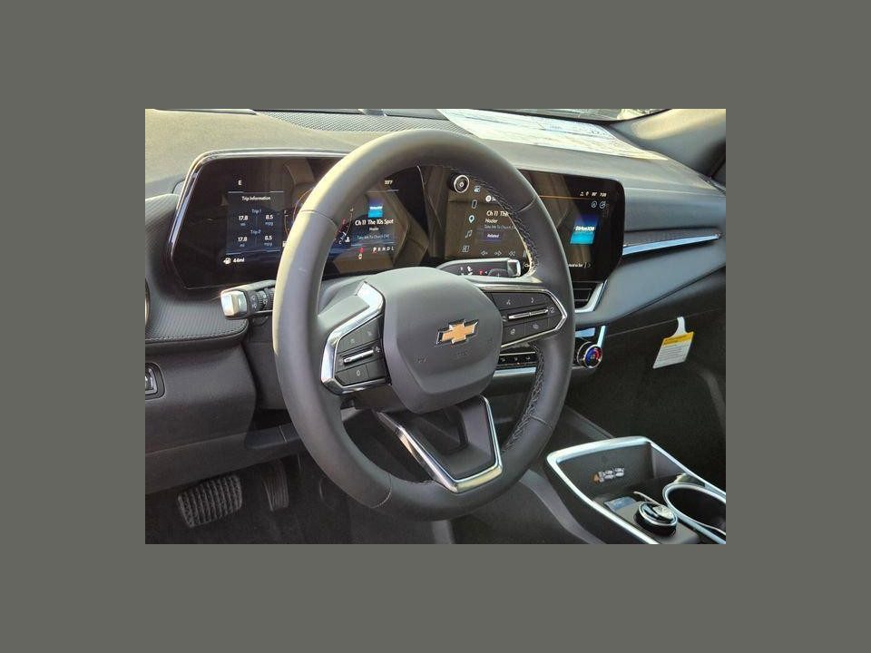 2027 Chevrolet Equinox FWD LT