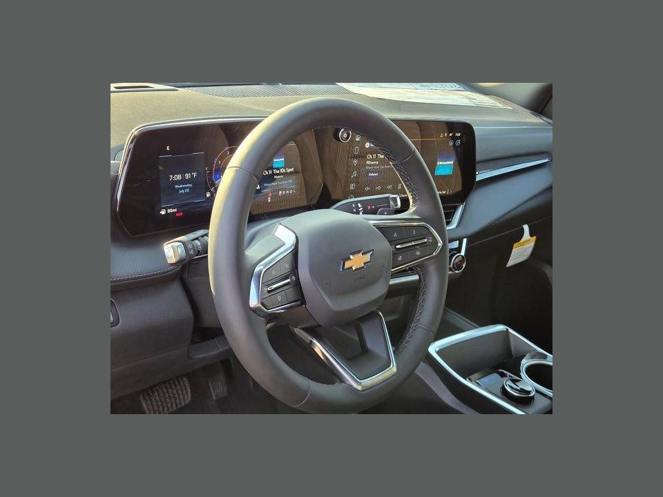 2027 Chevrolet Equinox FWD LT
