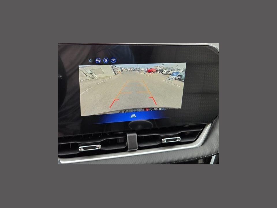 2027 Chevrolet Equinox FWD LT