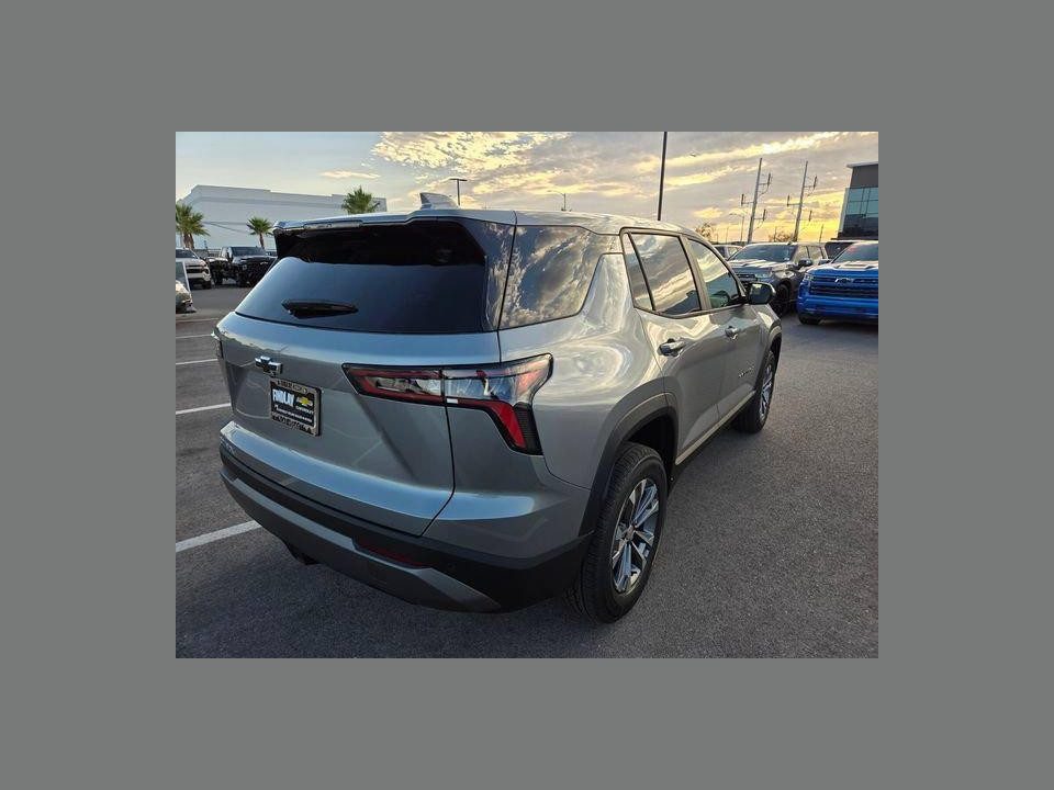2027 Chevrolet Equinox FWD LT