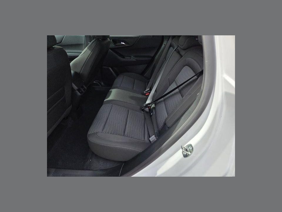 2027 Chevrolet Equinox FWD LT