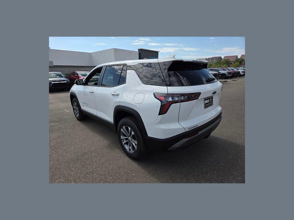 2027 Chevrolet Equinox FWD LT