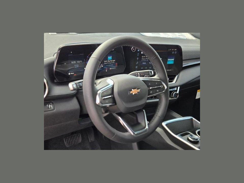 2027 Chevrolet Equinox FWD LT