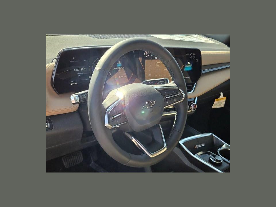 2027 Chevrolet Equinox FWD ACTIV