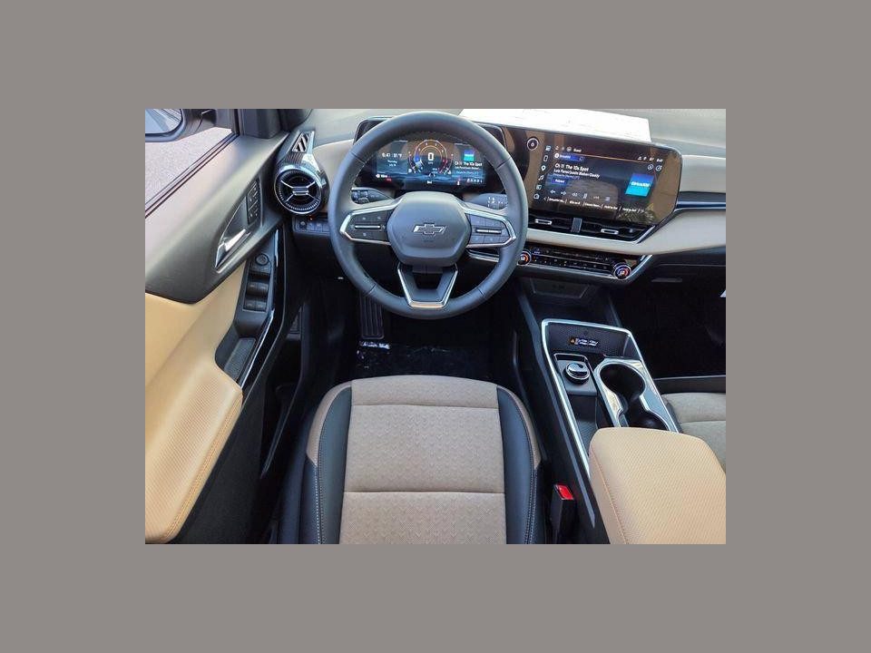 2027 Chevrolet Equinox FWD ACTIV