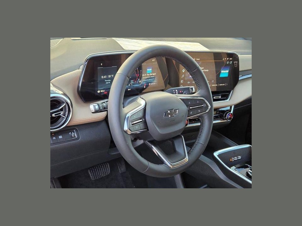 2027 Chevrolet Equinox FWD ACTIV
