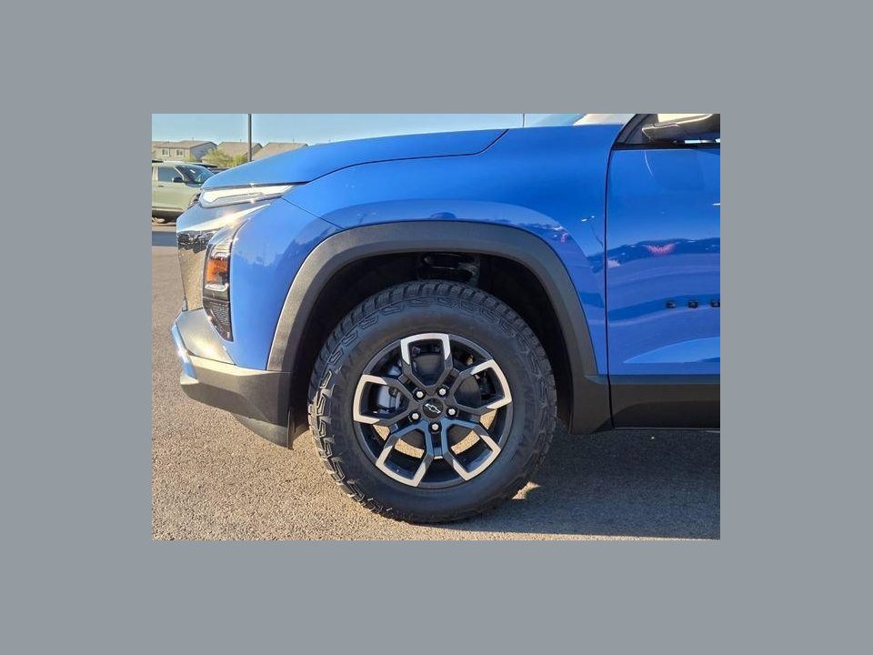 2027 Chevrolet Equinox FWD ACTIV