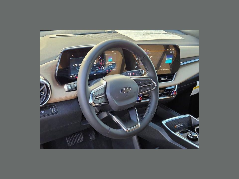 2027 Chevrolet Equinox FWD ACTIV