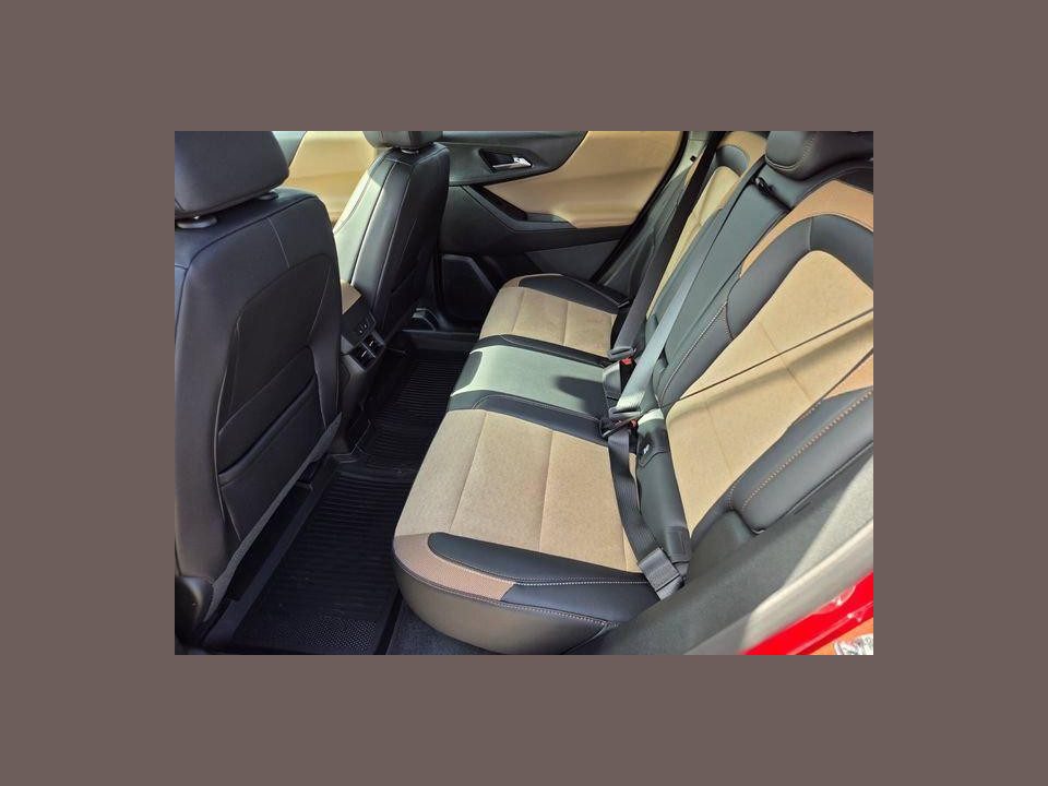 2027 Chevrolet Equinox FWD ACTIV